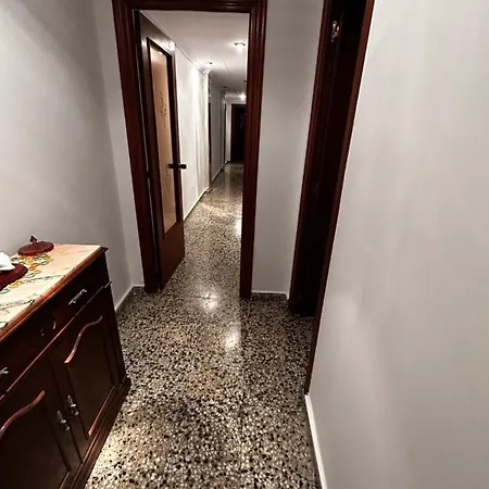 ホームステイ Apartment Rooms アリカンテ